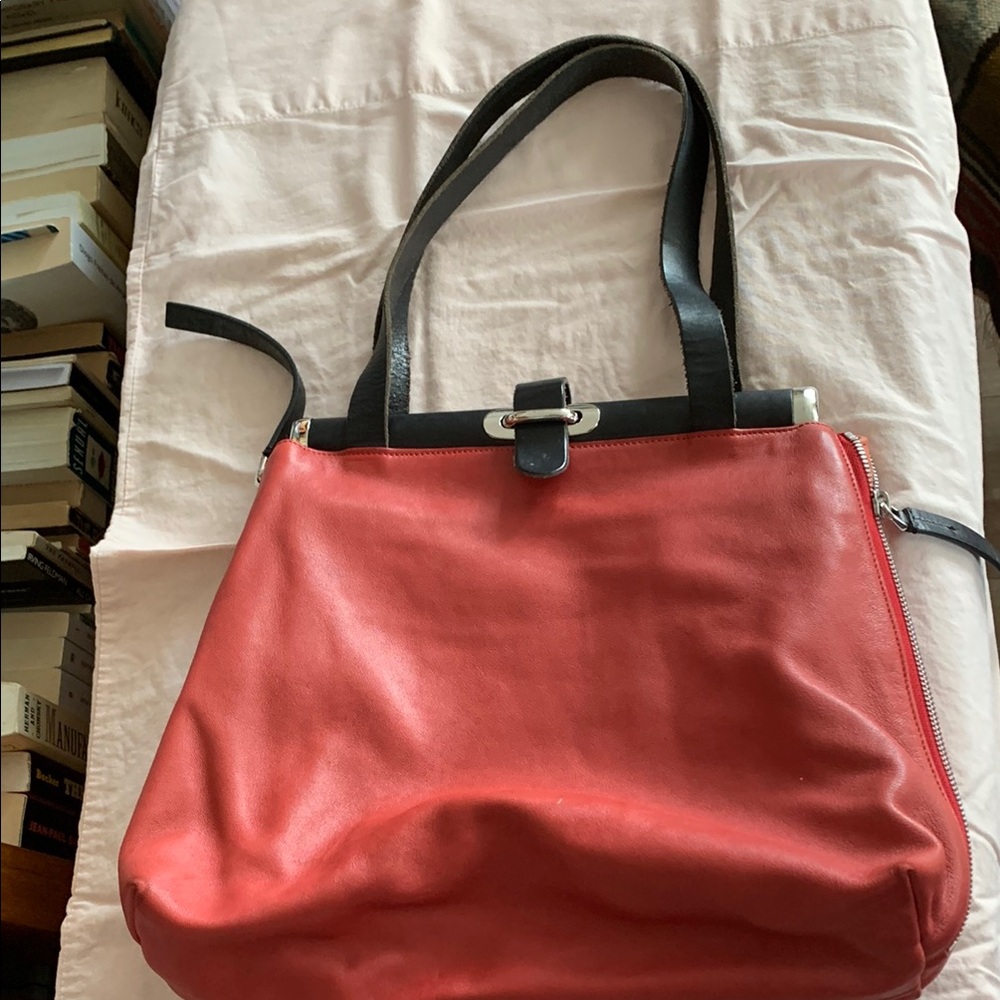 Marni Elegant Red Leather Tote Bag